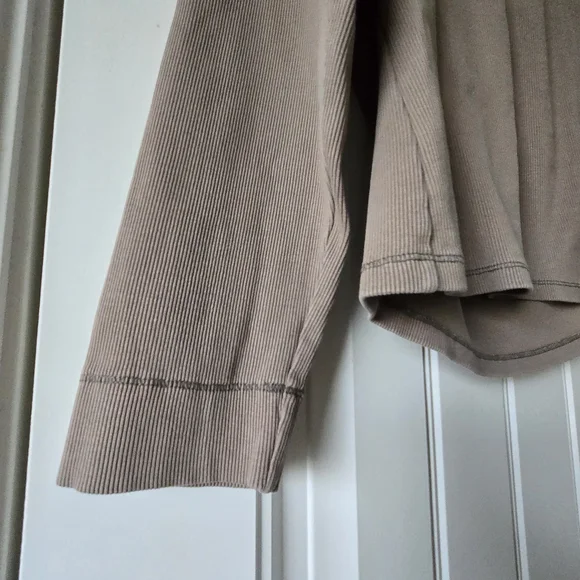 Everlane Luxe Rib Long Sleeve Top Organic Cotton Rib Knit Taupe Minimalist XL - Picture 8 of 11